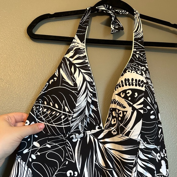 NWT Profile by Gottex Sz 14 Black White Padded Halter Tankini Swimsuit Top $98! - Picture 3 of 13